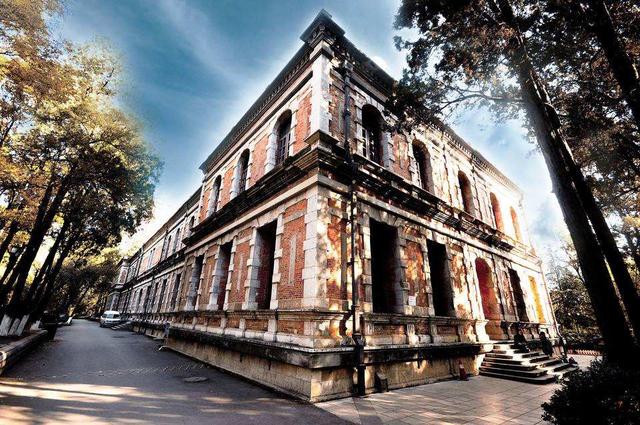 复古传奇手游皇家大学士在哪里 复古传奇手游皇家大学士在哪里